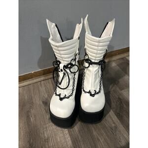 Demonia Kara 130 White Platform Boots With Chains Missing One Front Metal Pc.